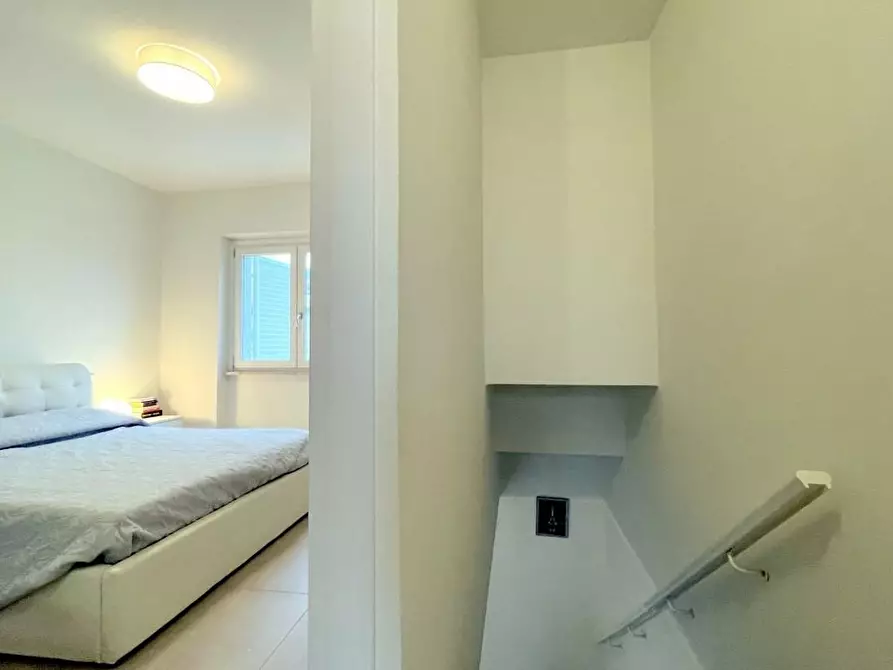 Immagine 38 di Casa bifamiliare in vendita  a Camaiore