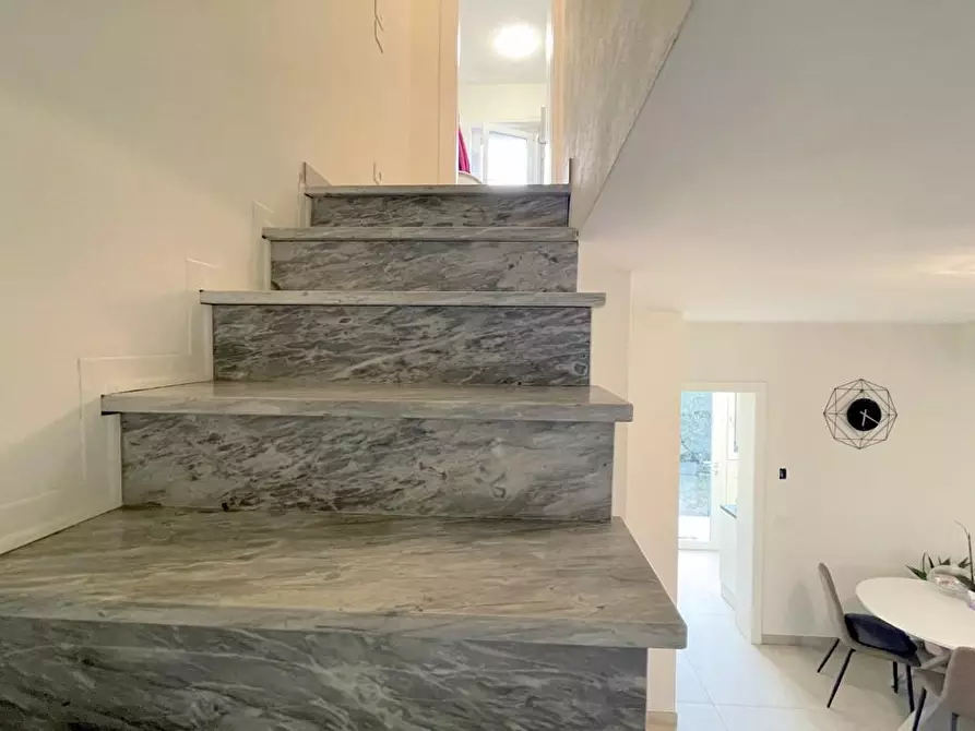 Immagine 24 di Casa bifamiliare in vendita  a Camaiore