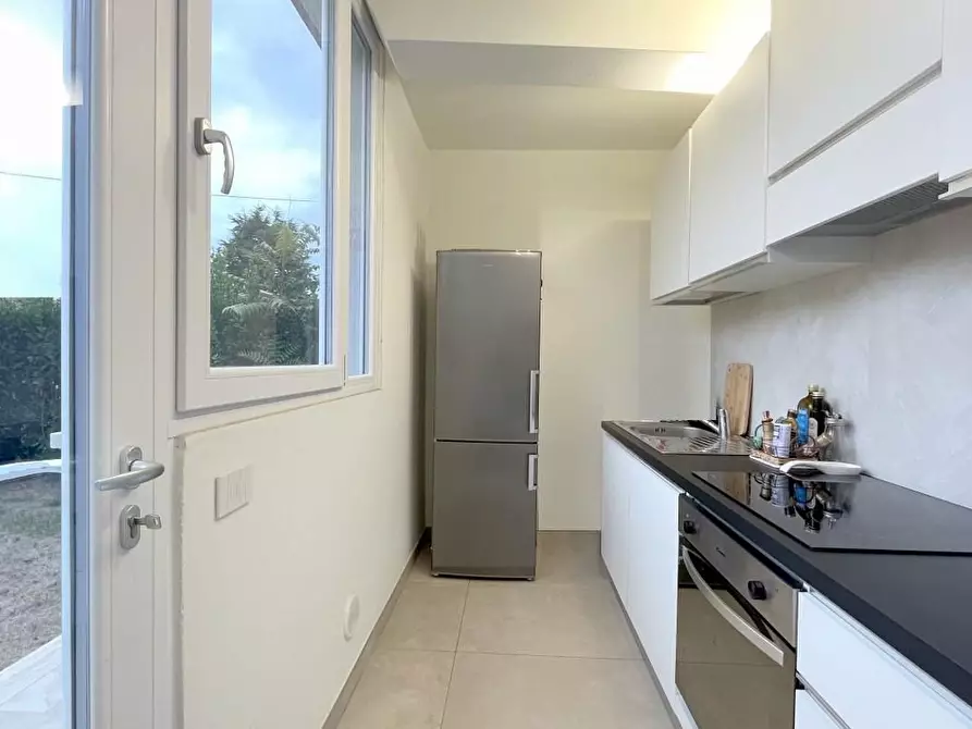 Immagine 7 di Casa bifamiliare in vendita  a Camaiore