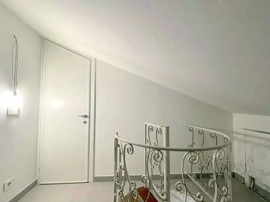 Immagine 37 di Casa bifamiliare in vendita  a Camaiore