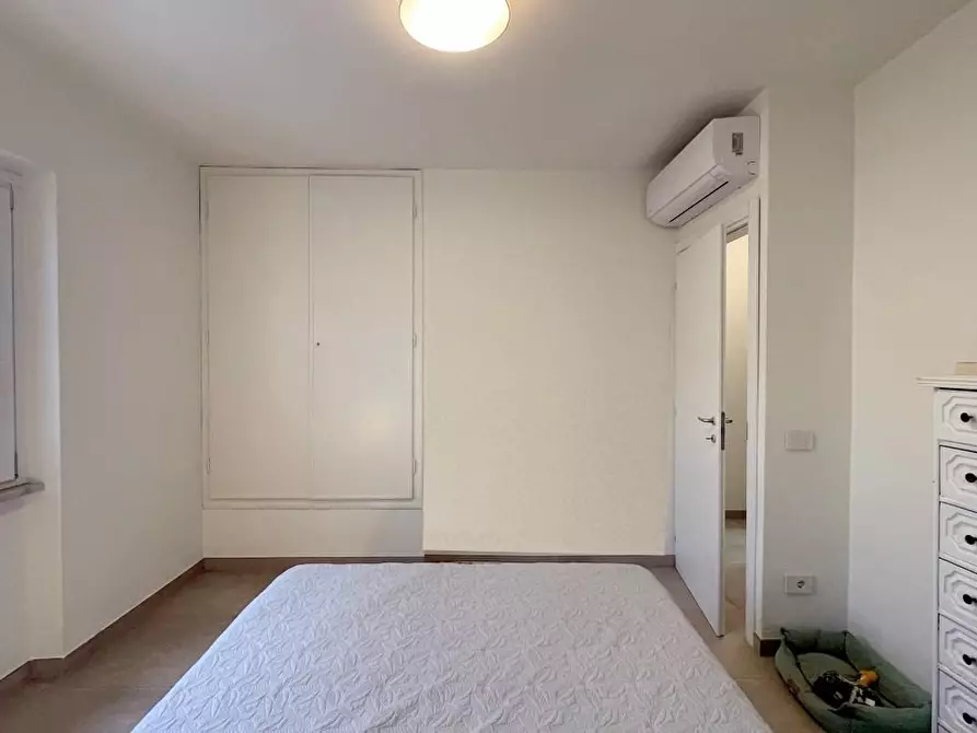 Immagine 31 di Casa bifamiliare in vendita  a Camaiore