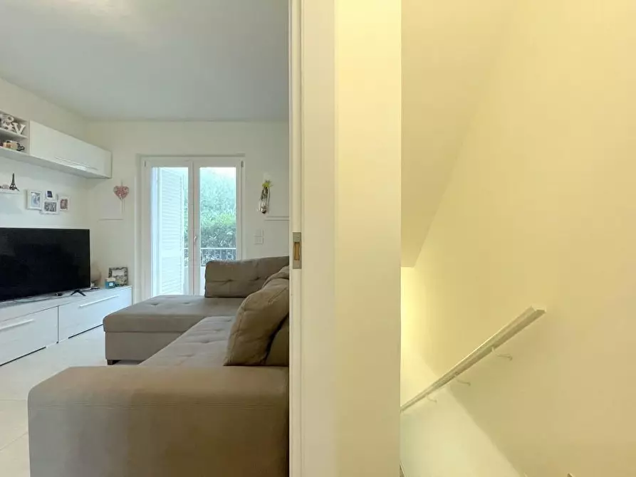 Immagine 14 di Casa bifamiliare in vendita  a Camaiore