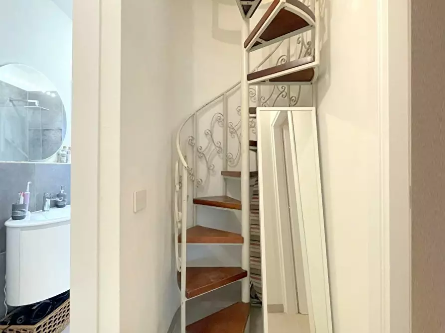 Immagine 32 di Casa bifamiliare in vendita  a Camaiore