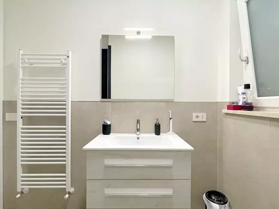 Immagine 13 di Casa bifamiliare in vendita  a Camaiore