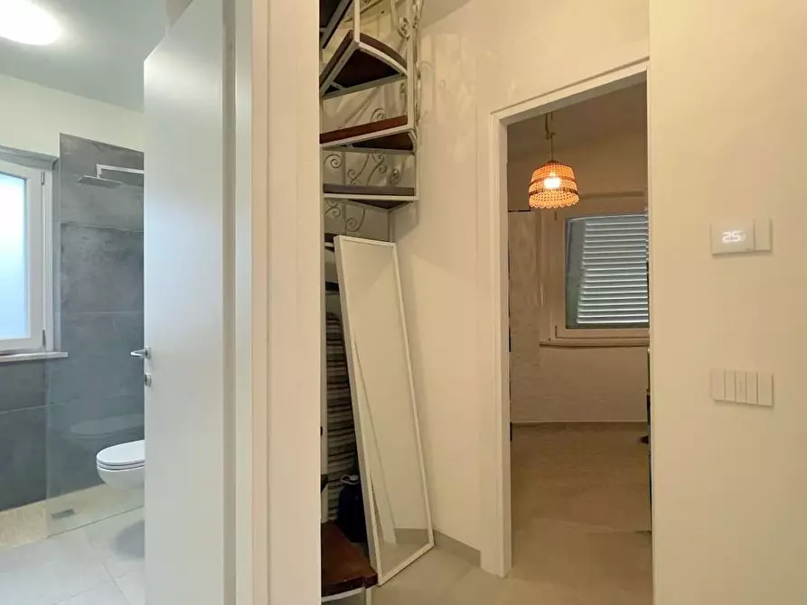 Immagine 25 di Casa bifamiliare in vendita  a Camaiore