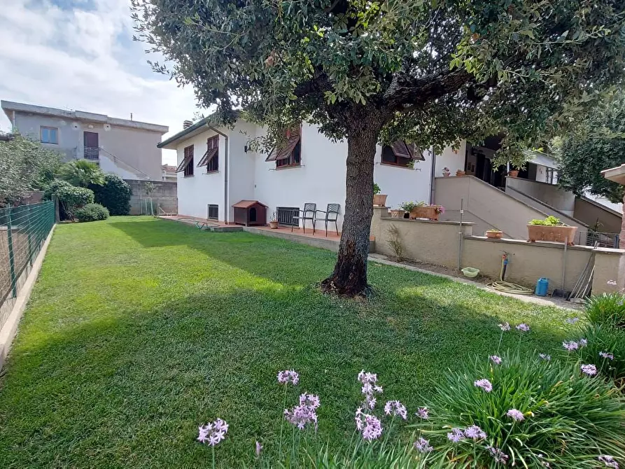 Immagine 20 di Villetta a schiera in vendita  a Campiglia Marittima