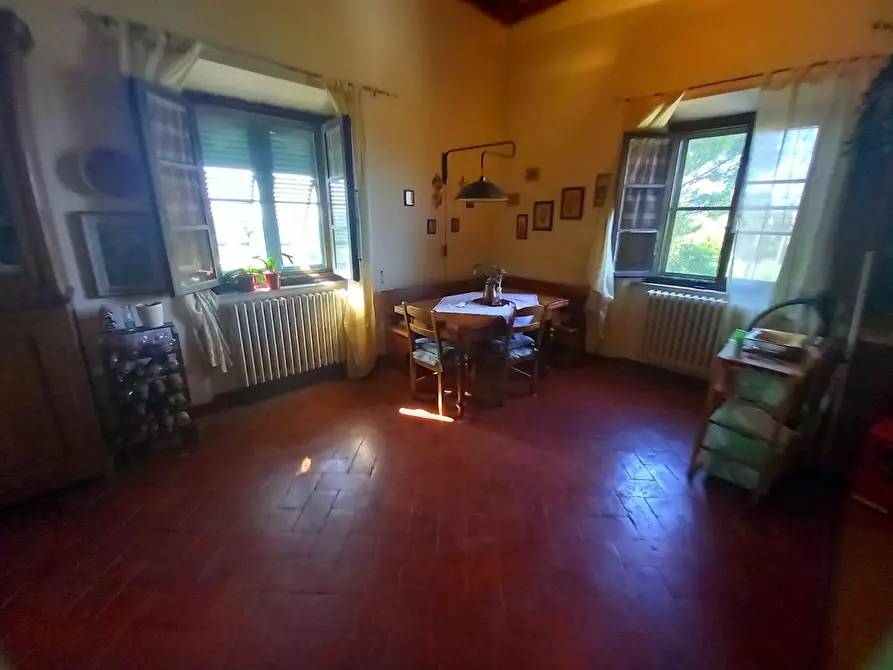 Immagine 37 di Villa in vendita  a Crespina Lorenzana