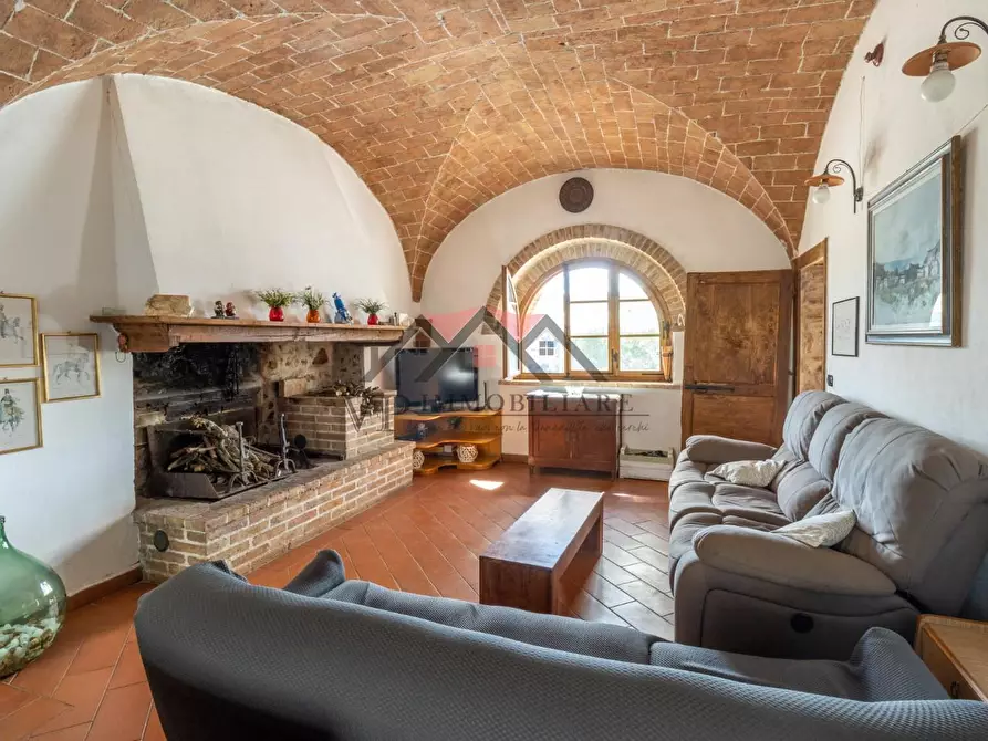 Immagine 25 di Casa colonica in vendita  a Pomarance