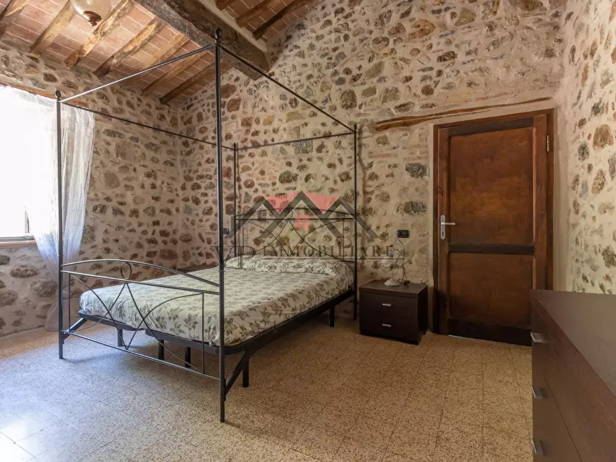 Immagine 59 di Casa colonica in vendita  a Pomarance