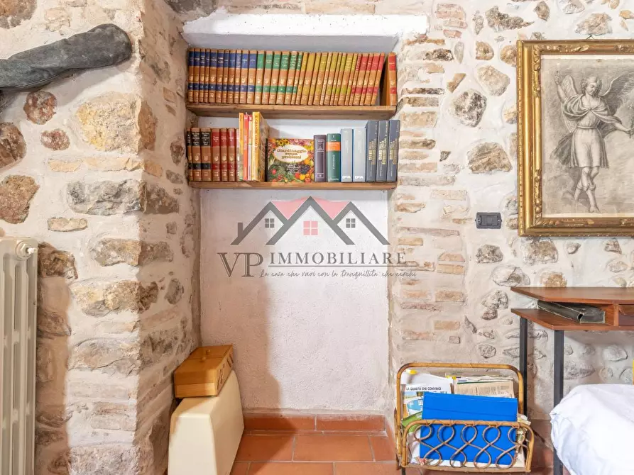 Immagine 40 di Casa colonica in vendita  a Pomarance