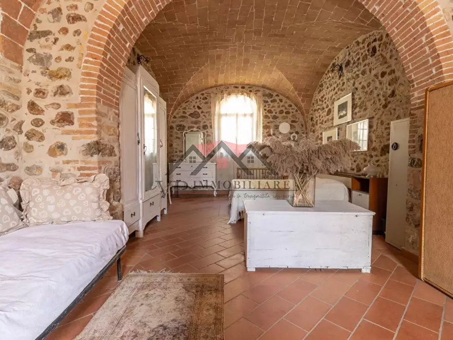 Immagine 34 di Casa colonica in vendita  a Pomarance