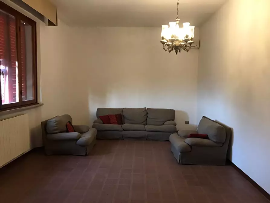 Immagine 4 di Casa bifamiliare in vendita  a Bientina