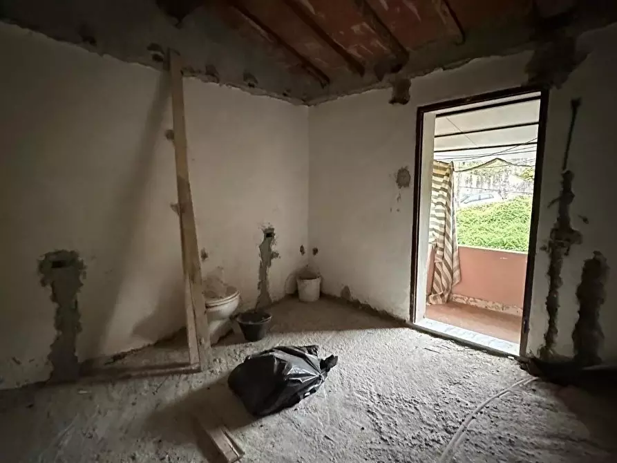 Immagine 2 di Villetta a schiera in vendita  a Massa