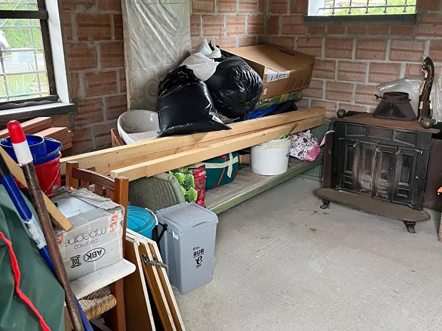 Immagine 5 di Terreno agricolo in vendita  a Montignoso