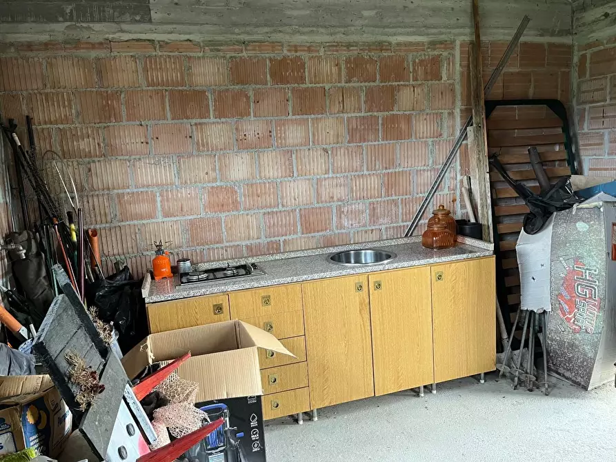 Immagine 7 di Terreno agricolo in vendita  a Montignoso