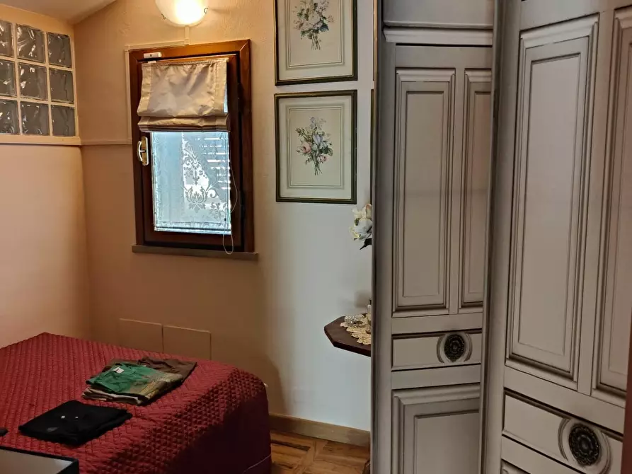 Immagine 12 di Villa in vendita  a Pisa