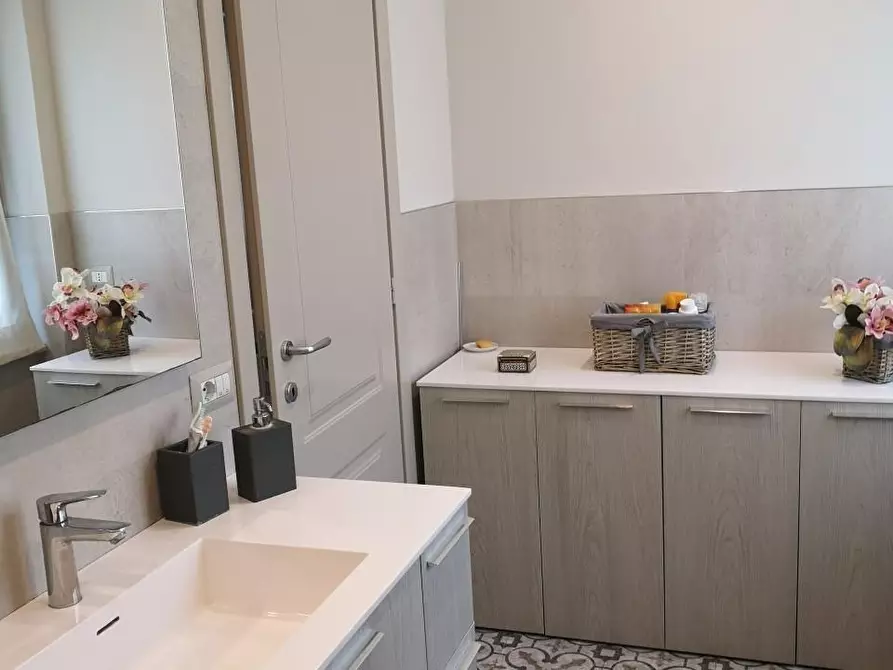 Immagine 27 di Villa in vendita  a Fosdinovo