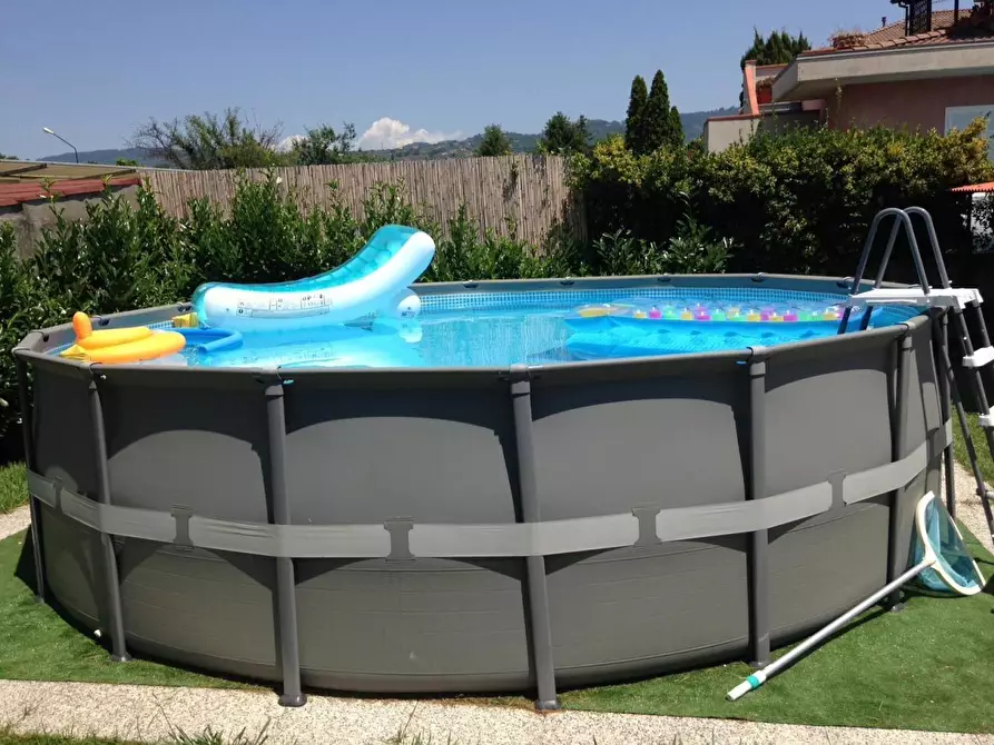 Immagine 3 di Villa in vendita  a Fosdinovo