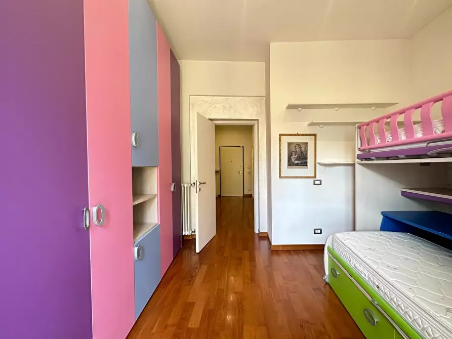 Immagine 20 di Appartamento in vendita  a Lucca