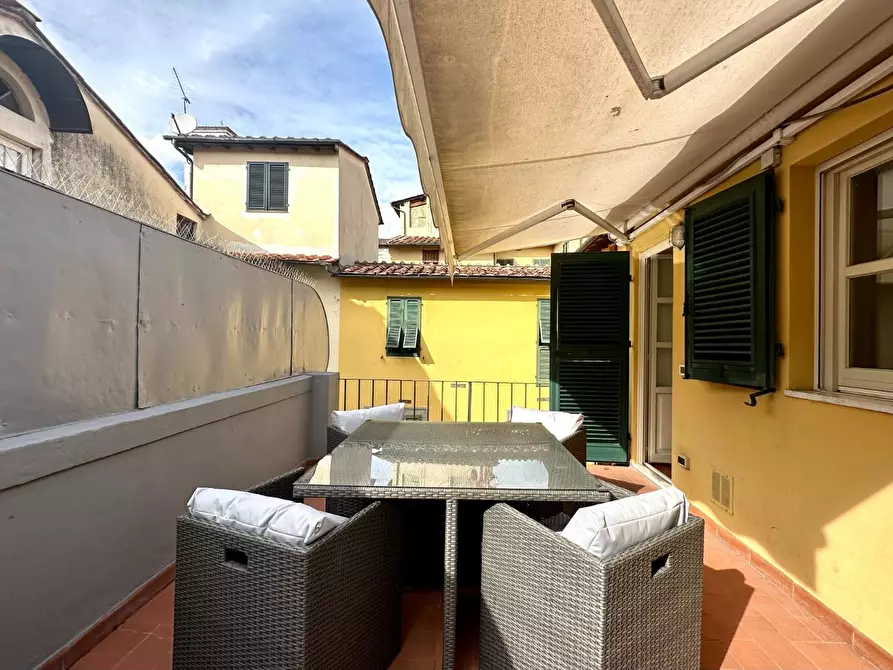 Immagine 33 di Appartamento in vendita  a Lucca