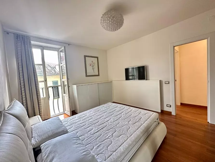 Immagine 40 di Appartamento in vendita  a Lucca