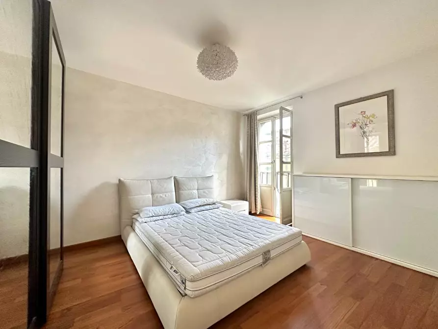 Immagine 39 di Appartamento in vendita  a Lucca