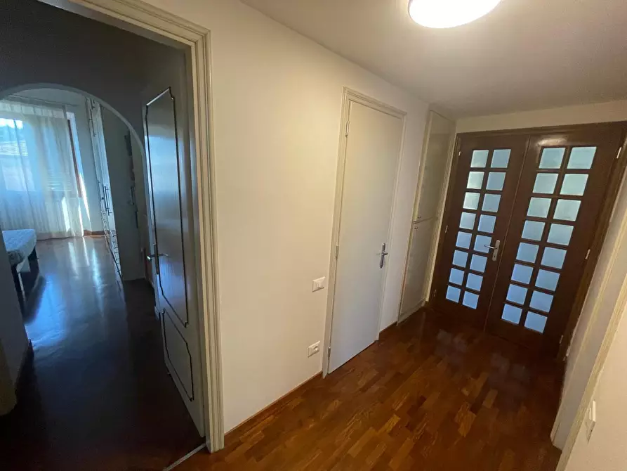 Immagine 9 di Appartamento in vendita  a Poggibonsi