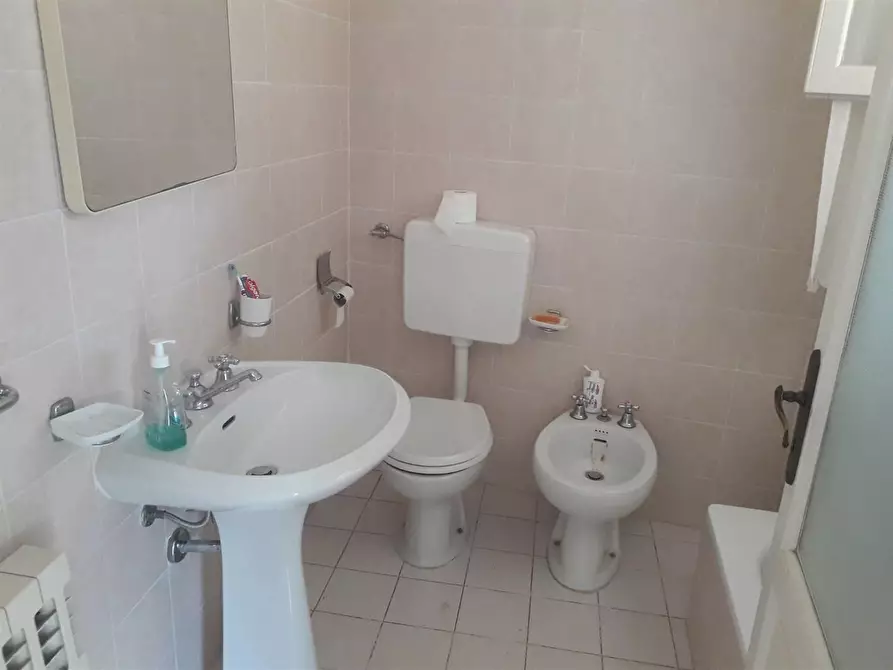 Immagine 8 di Appartamento in vendita  a Carrara