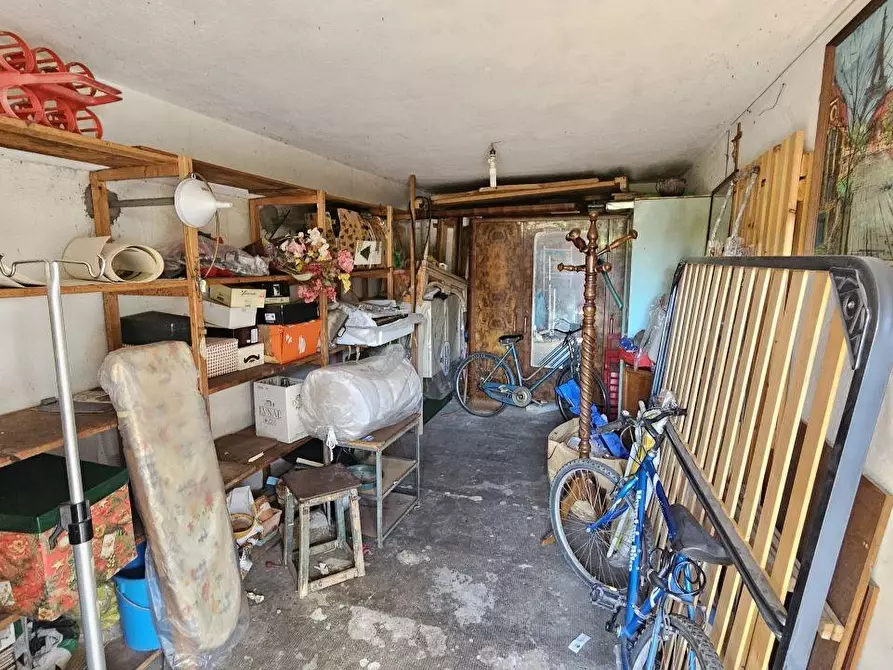 Immagine 23 di Appartamento in vendita  a Massa