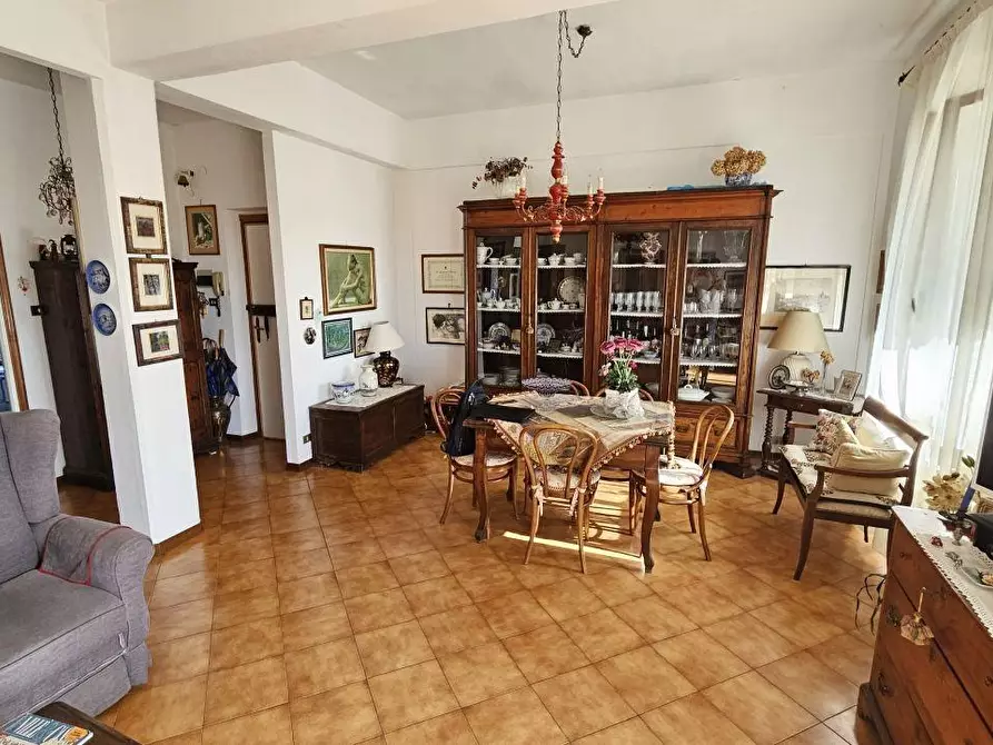 Immagine 6 di Appartamento in vendita  a Massa