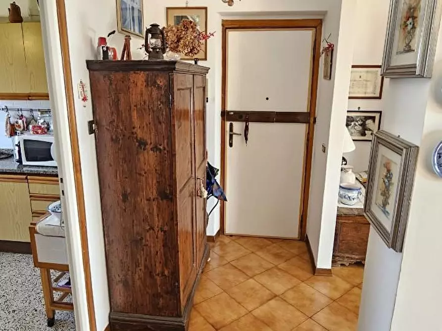 Immagine 22 di Appartamento in vendita  a Massa