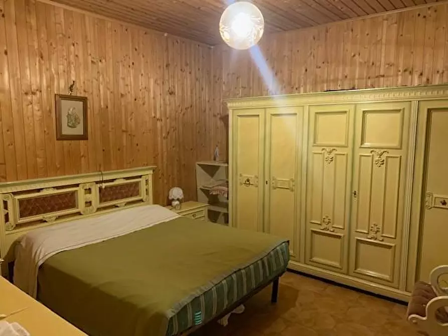 Immagine 13 di Casa indipendente in vendita  a Marliana