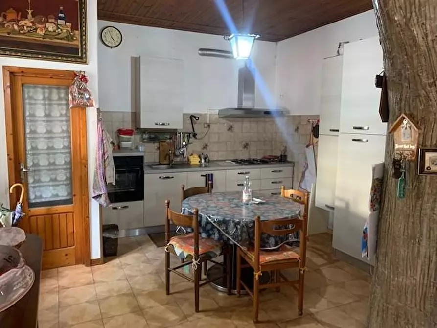 Immagine 3 di Casa indipendente in vendita  a Marliana