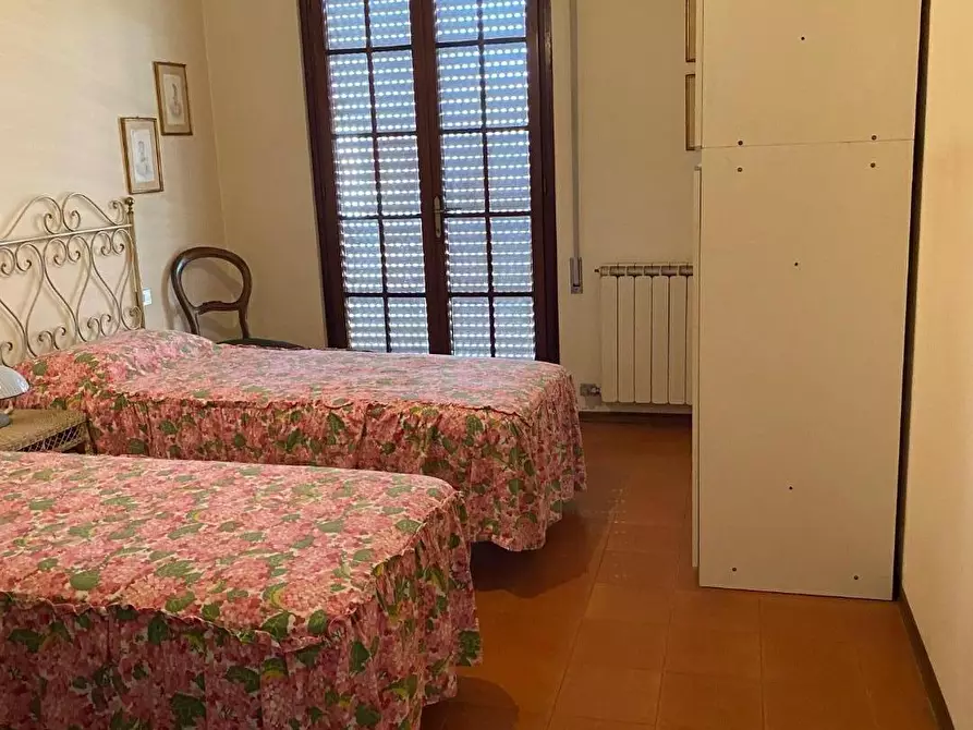 Immagine 15 di Villa in vendita  a Viareggio