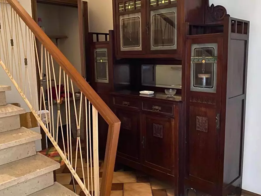 Immagine 3 di Villa in vendita  a Viareggio