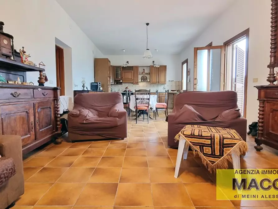 Immagine 2 di Casa bifamiliare in vendita  a Terricciola