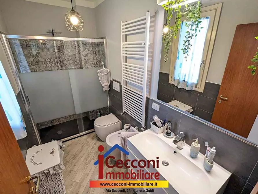 Immagine 11 di Appartamento in vendita  a Cerreto Guidi