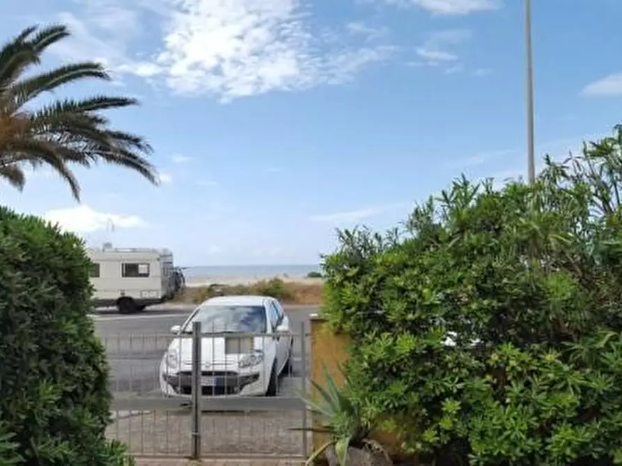 Immagine 2 di Appartamento in affitto  a Carrara