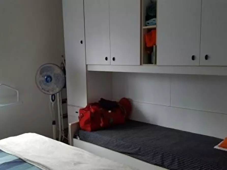 Immagine 7 di Appartamento in affitto  a Carrara