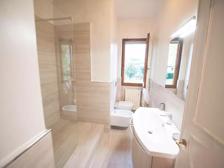 Immagine 12 di Villa in affitto  a Forte Dei Marmi