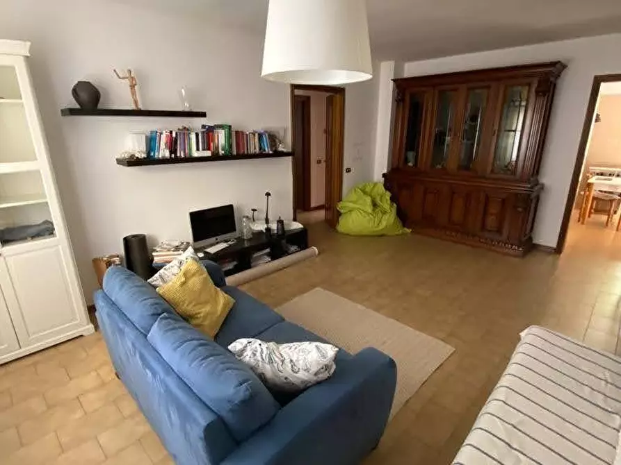 Immagine 4 di Appartamento in vendita  a Massa