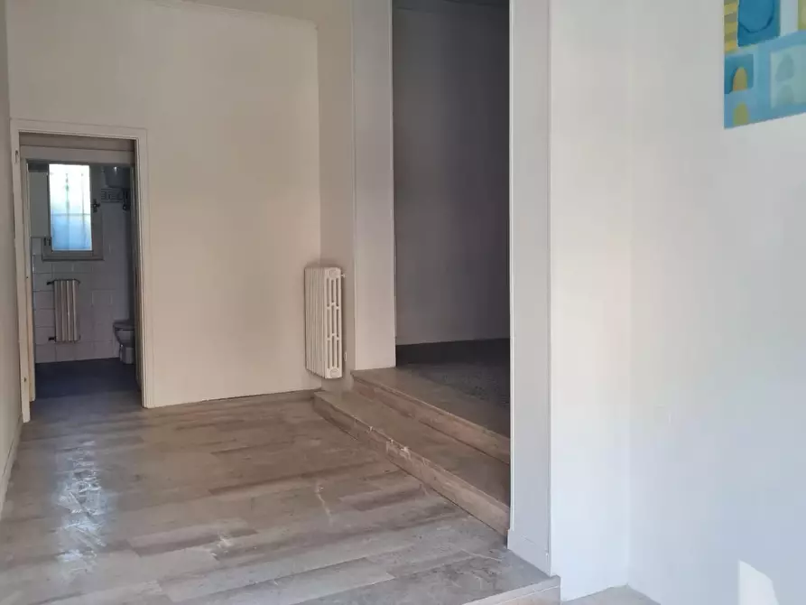 Immagine 2 di Locale commerciale in affitto  a Capannoli