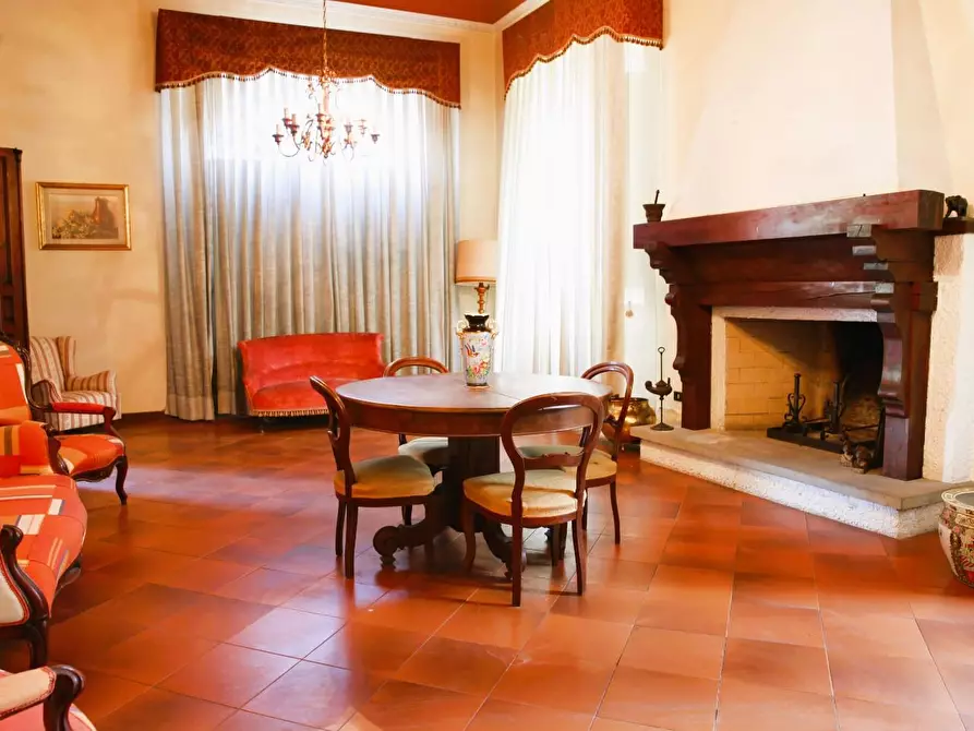 Immagine 5 di Immobile di prestigio in vendita  a Lucca