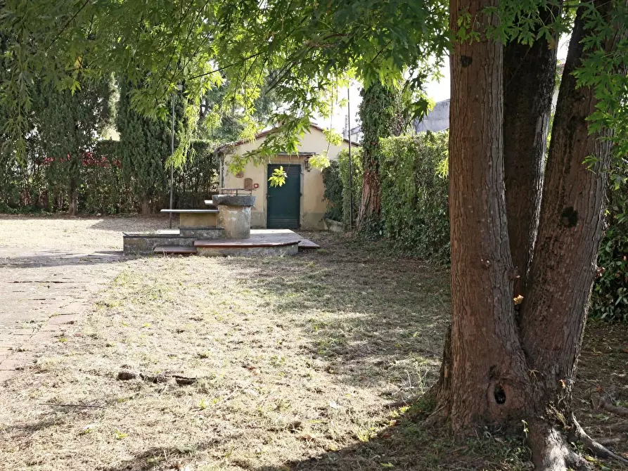 Immagine 35 di Immobile di prestigio in vendita  a Lucca