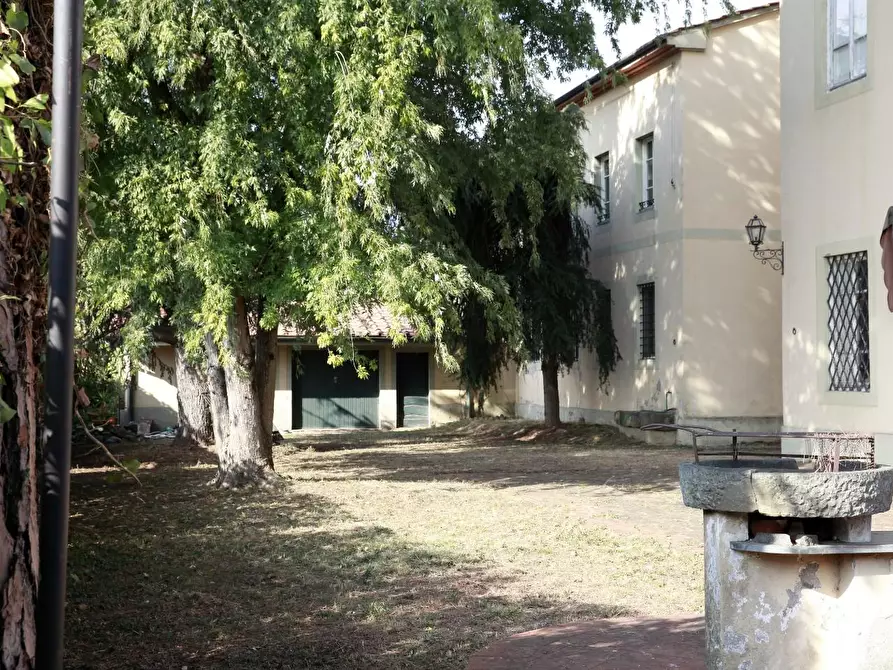 Immagine 33 di Immobile di prestigio in vendita  a Lucca