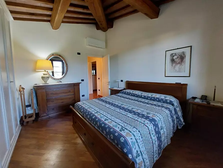 Immagine 34 di Terratetto in vendita  a Pontedera