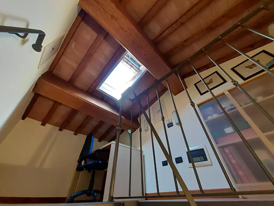 Immagine 38 di Terratetto in vendita  a Pontedera