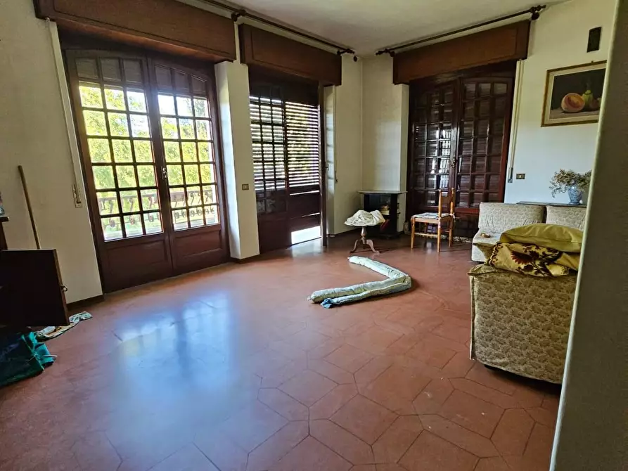 Immagine 3 di Appartamento in vendita  a Carrara