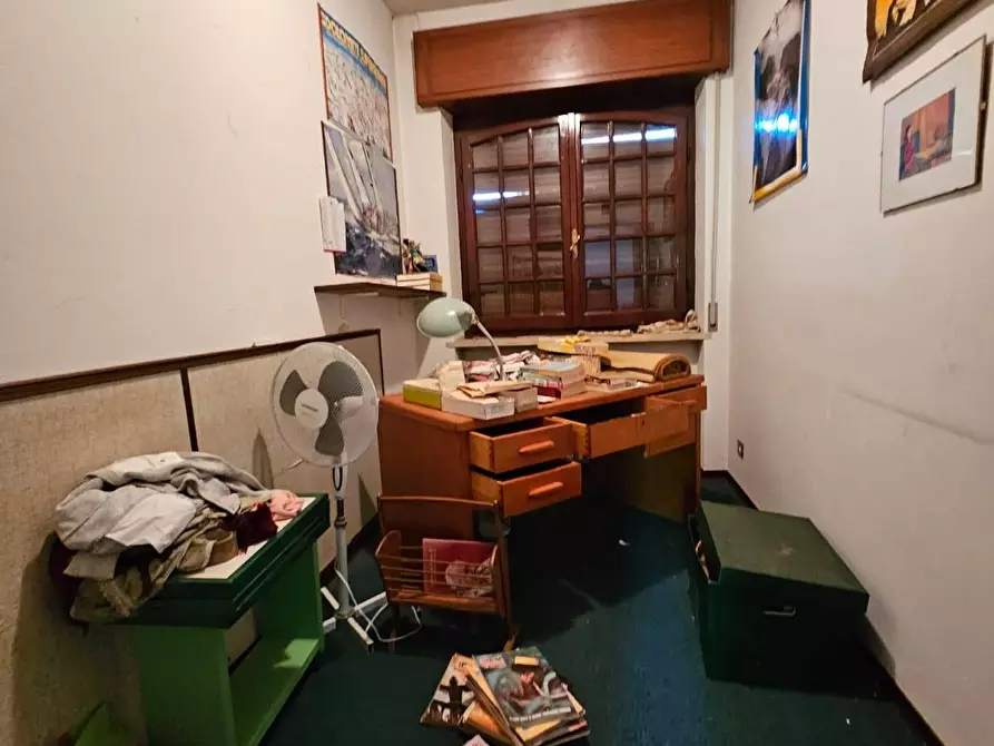 Immagine 11 di Appartamento in vendita  a Carrara