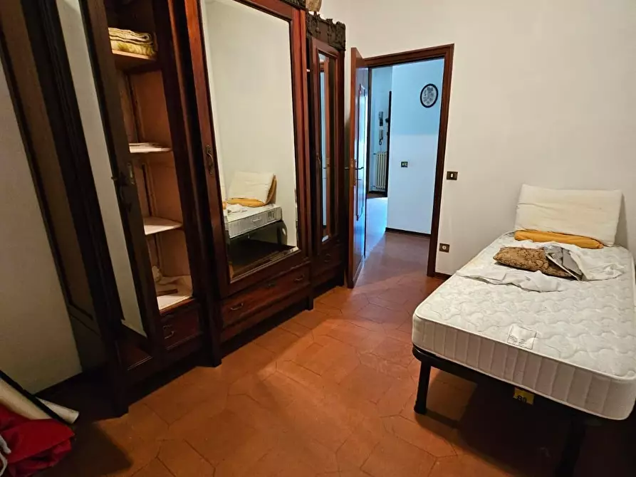 Immagine 10 di Appartamento in vendita  a Carrara